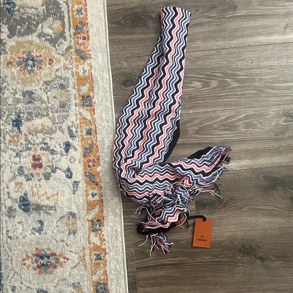 Missoni‎ Multicolor Zigzag Fringe Scarf in Pink, Navy & White